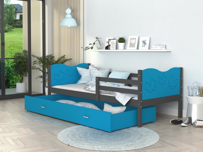 Łóżko dla dziecka wzór motylki błękit szary aranżacja CUBI P