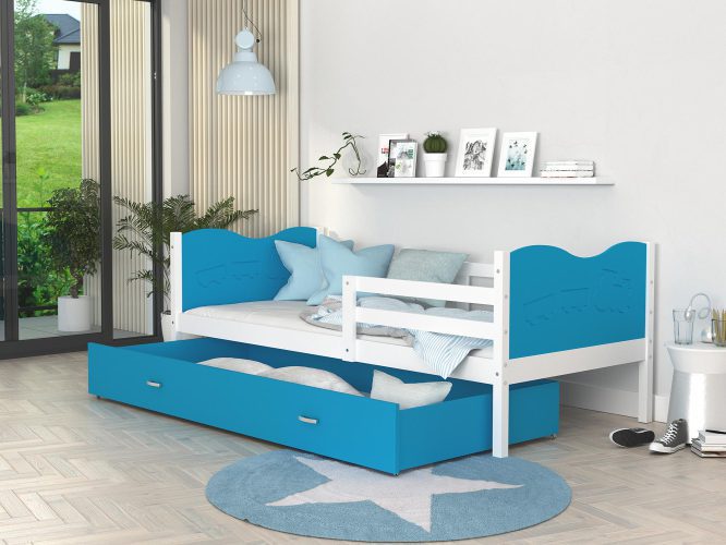 Łóżko dla dziecka wzór motylki biel błękit aranżacja CUBI P