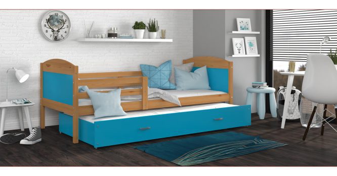 Łóżko dla dziecka z barierką olcha-błękit aranżacja CAROL P2