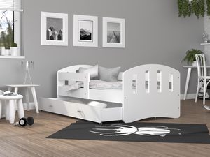 Miniaturka 26 - Pokój dziecięcy z łóżkiem w kolorze białym i wysuwaną szufladą