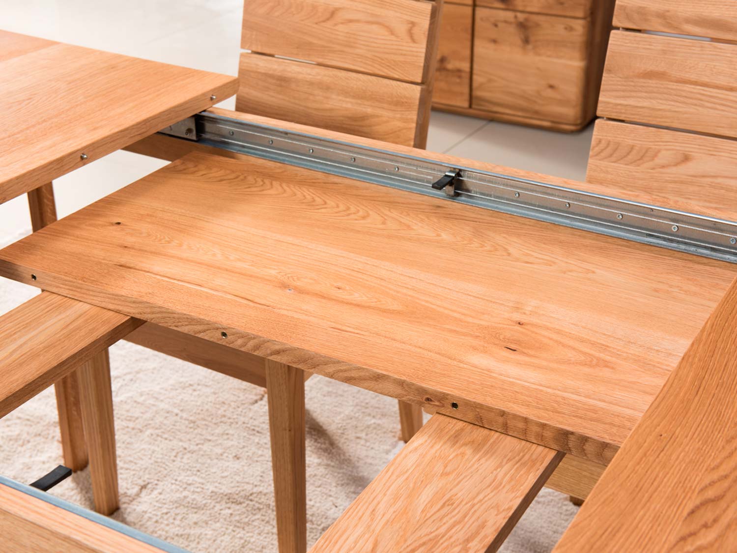 Drewniany stół rozkładany sposób rozkładania