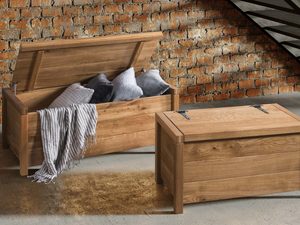 Miniaturka 3 - Drewniana skrzynia z funkcją siedziska w loftowym wnętrzu