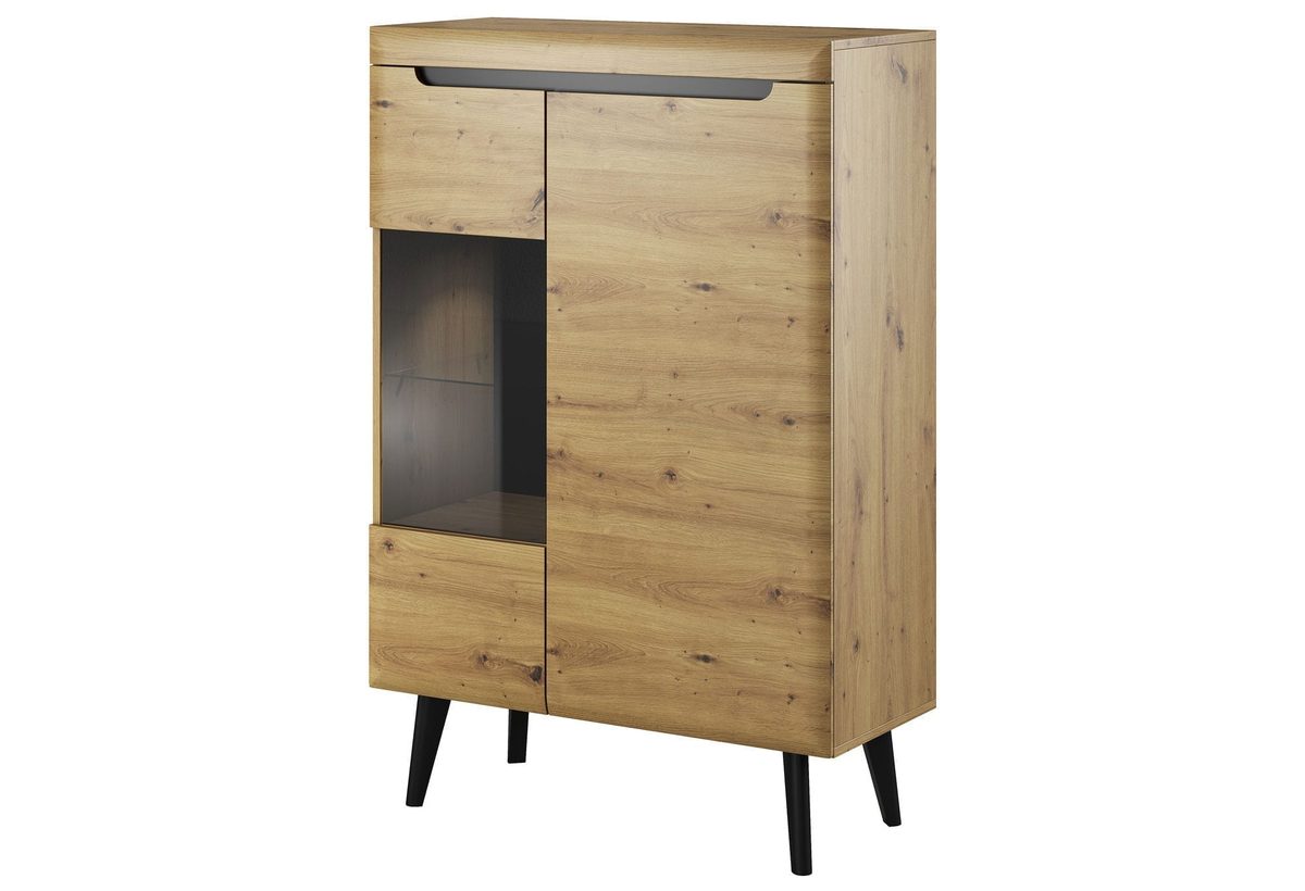 Atrakcyjna szeroka witryna BASTIEN