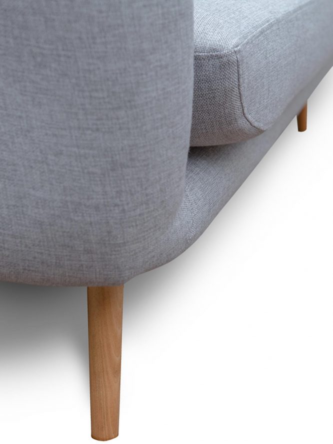 Skandynawska Sofa na Nóżkach drewnianych zbliżenie ATRIUM