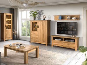 Miniaturka 13 - Nowoczesny salon z drewnianymi regałami i stolikiem, minimalistyczne meble drewniane.