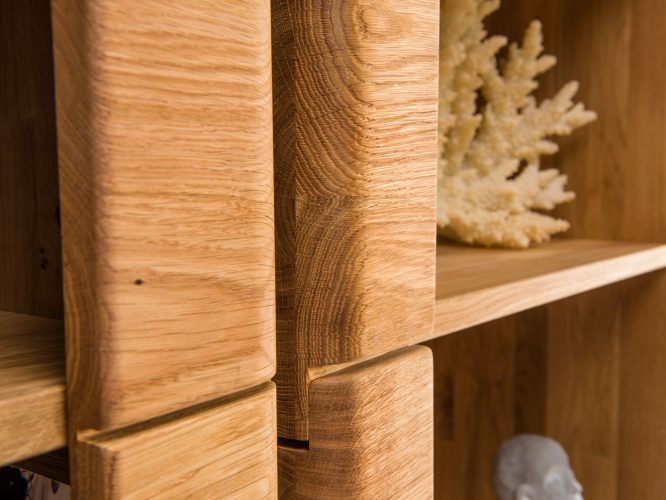 Kontenerek drewniany biurowy na kółkach detale MASERI