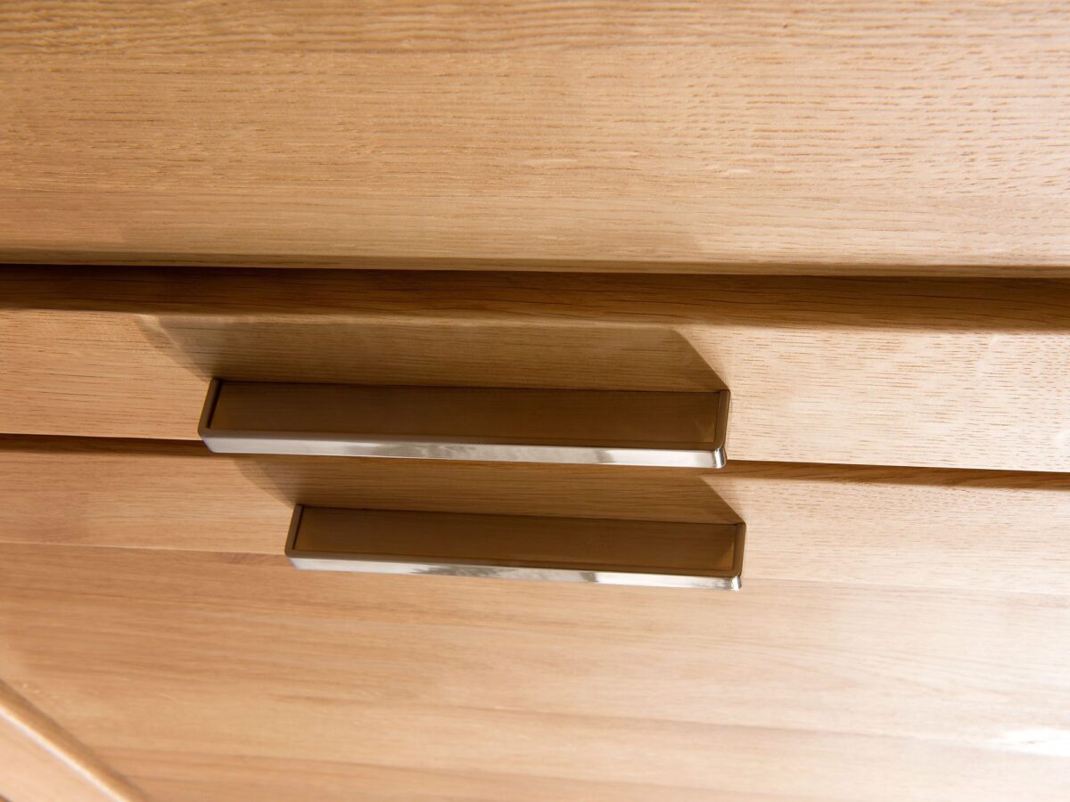 Kredens drewniany uchwyty ISUMI