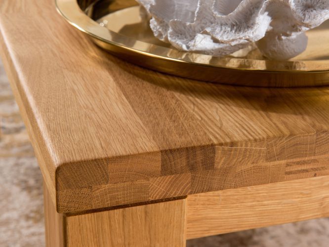 Stół drewniany detale