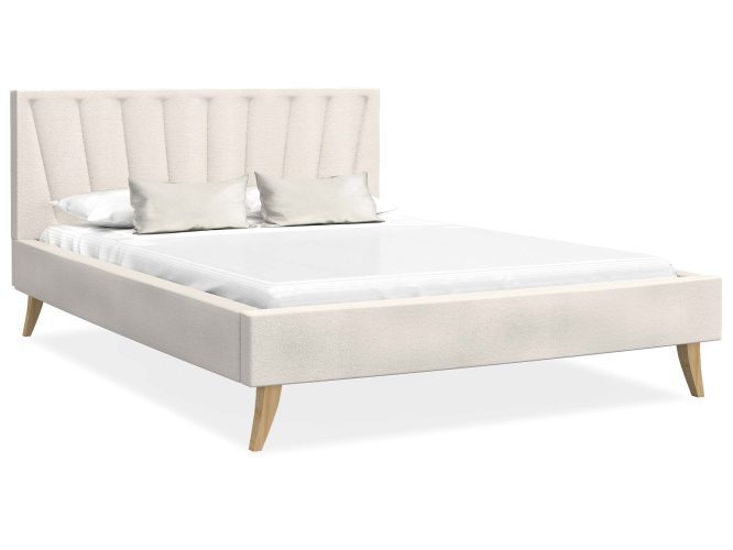 Łóżko na drewnianych nóżkach kremowe białe tło BONNIE