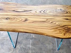 Miniaturka 7 - Duży drewniany stół do jadalni na szklanych nogach FOXY blat detal