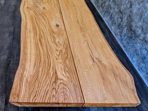 Miniaturka 10 - Jasny blat z rysunkiem drewna i wyraźnym słojem w środku