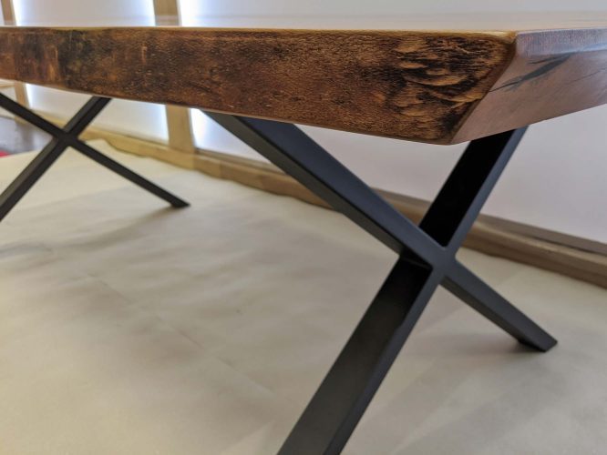 Nogi -Stół do jadalni na metalowych nogach ARTIS