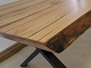 Miniaturka 13 - Blat z zaokrąglonym narożnikiem i ciemnym rantem