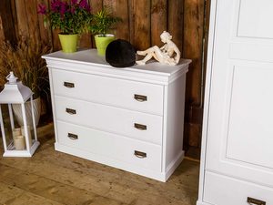 Miniaturka 5 - Sosnowa mała biała komoda biały aranż ANADI