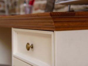 Miniaturka 10 - Biurko drewniane podwójne białe dąb zbliżenie INGRID