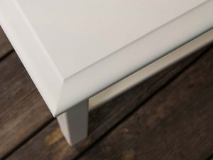 Miniaturka 8 - Ława do salonu w klasycznym stylu biała zbliżenie INGRID