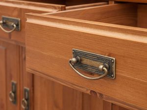 Miniaturka 11 - Biała komoda do klasycznego wnętrza sosna szuflada ANADI