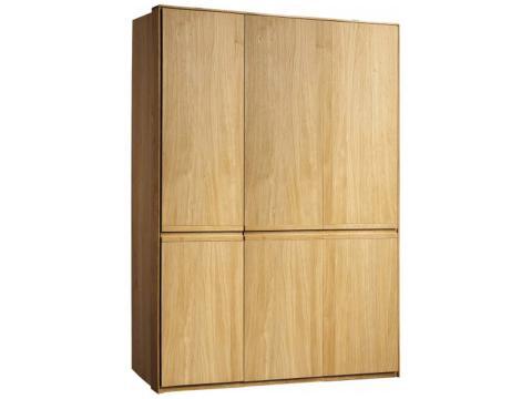Nowoczesna szafa z naturalnego dębu z trzema drzwiami
