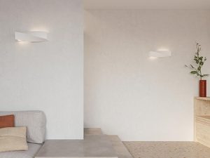 Miniaturka 17 - Jasny minimalistyczny salon z kinkietami