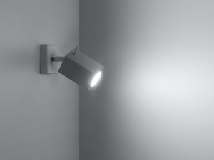 Miniaturka 8 - Kinkiet LED biały zamocowany na szarej ścianie