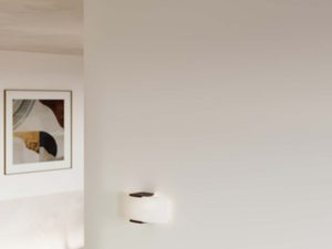 Miniaturka 4 - Biały kinkiet z dwuwarstwowym kloszem i metalową ramą