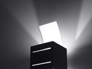 Miniaturka 3 - Solidny Kinkiet z Kolekcji LUCERO Biały