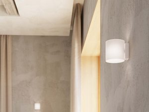 Miniaturka 5 - Kinkiet ścienny o miękkim kształcie sześcianu – jasna aranżacja