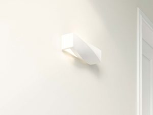 Miniaturka 3 - Biały kinkiet w domowym biurze – styl boho i skandynawski