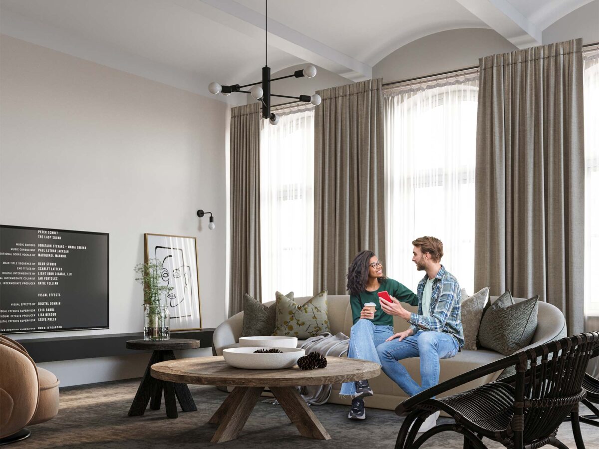 Salon modern classic z dużymi przeszkleniami