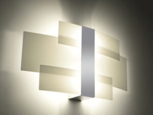 Miniaturka 2 - Plafon LED z pionowym światłem i rozproszonymi panelami