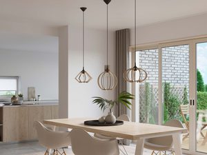 Miniaturka 3 - Zestaw wiszących lamp z drewnianymi kloszami – aranżacja jadalni