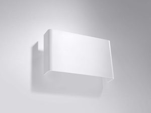 Miniaturka 1 - Prosty biały kinkiet ścienny – geometryczny kształt