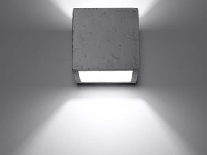 Miniaturka 2 - Kwadratowy kinkiet z betonu z podwójnym strumieniem świetlnym