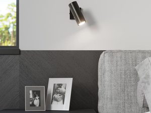 Miniaturka 3 - Czarna lampa LED z reflektorem nad szafką nocną