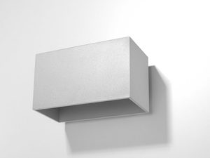 Miniaturka 1 - Minimalistyczny kinkiet w kolorze jasno szarym na białym tle