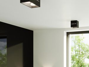 Miniaturka 4 - Salon z dużym oknem i czarną lampą LED typu plafon