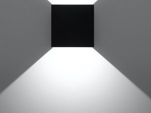 Miniaturka 2 - Czarny kinkiet LED z efektem światła skierowanego w górę i dół