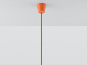 Miniaturka 46 - Lampa sufitowa z jednym czerwonym kablem i białą żarówką LED na białym tle