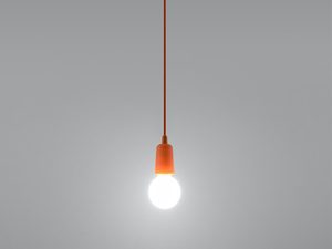 Miniaturka 47 - Zbliżenie na czerwoną oprawkę LED z kulistą żarówką na szarym tle