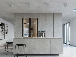 Miniaturka 3 - Elegancka i surowa betonowa lampa wisząca na tle białej ściany