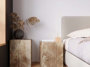 Miniaturka 4 - Sypialnia z drewnianą lampką nocną i szafką z litego drewna