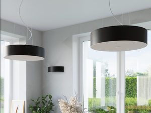 Miniaturka 12 - Salon z czarno-białą lampą LED w stylu loftowym i roślinnością