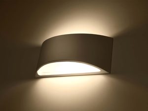 Miniaturka 2 - Kinkiet o zaokrąglonym froncie z ciepłym światłem od dołu