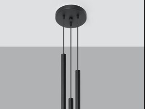 Miniaturka 2 - Lampa potrójna czarno-srebrna LED na tle szarej ściany