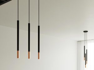 Miniaturka 12 - Potrójna czarna lampa z mosiężnymi zakończeniami