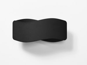 Miniaturka 1 - Czarne kinkiety LED w formie pofalowanej do salonu