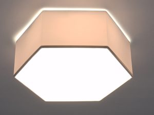 Miniaturka 2 - Plafon LED sześciokątny beżowy z delikatnym podświetleniem