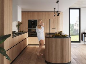 Miniaturka 4 - Czarne reflektory sufitowe w nowoczesnej kuchni