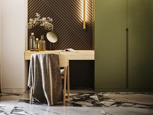 Miniaturka 22 - Lustro i złota lampa LED w dekoracyjnej ścianie z lamelami