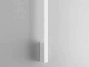 Miniaturka 1 - Minimalistyczna lampa LED w białym wykończeniu